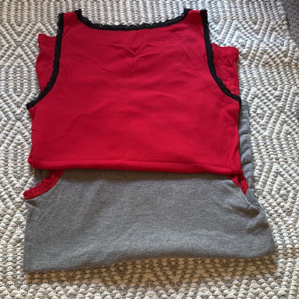 🎀Set of two Disney Mickey Minnie Red Gray Tank Pajama Tops juniors medium 7/9 - Picture 6 of 6